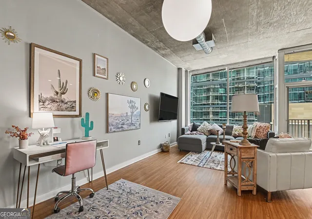 Photo 3 of Condo for sale at 923 Peachtree St Ne #825, Atlanta, GA 30309 | MLS# 10709653 | Listing updated on 2026-10-12