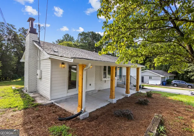 Photo 3 of Single family home for sale at 3679 Fred Walker Dr Sw, Smyrna, GA 30082 | MLS# 10789858 | Listing updated on 2026-09-18