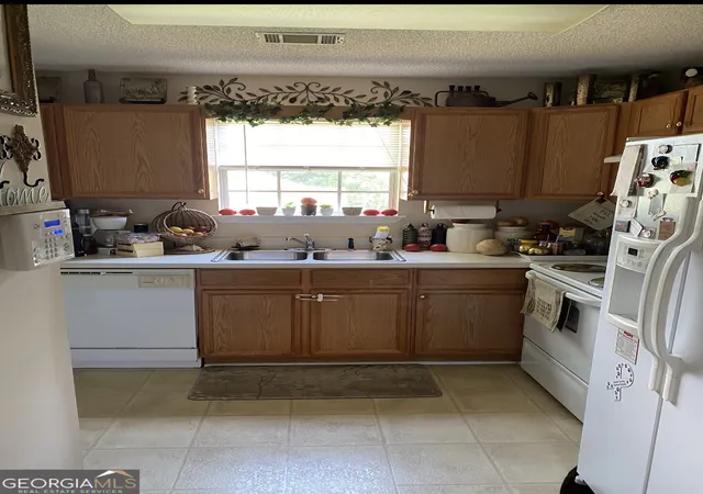 5th image of 112 Canterbury Ct, Jackson, GA 30233 | MLS# 10810253