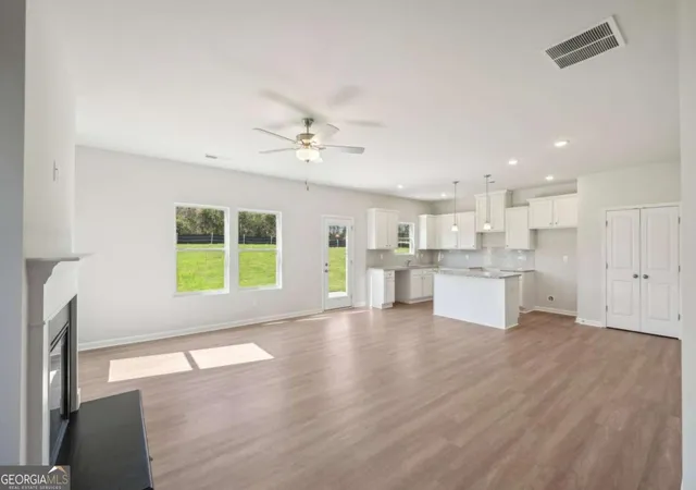 Photo 3 of Single family home for sale at 11143 Suria Dr, Covington, GA 30014 | MLS# 10814738 | Listing updated on 2026-10-16