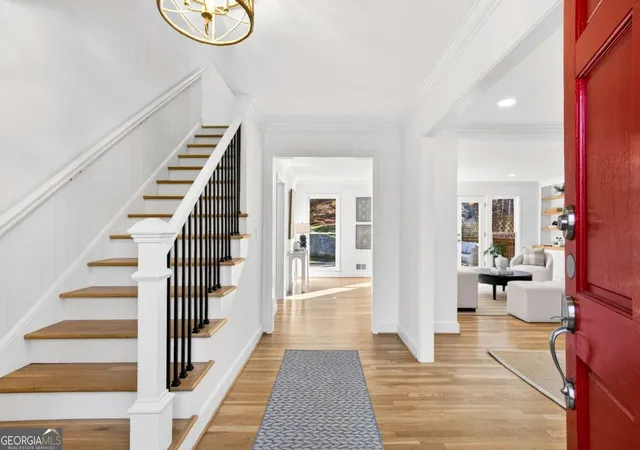 Photo 3 of Single family home for sale at 5092 Hidden Branches Cir, Dunwoody, GA 30338 | MLS# 10653264 | Listing updated on 2025-12-11