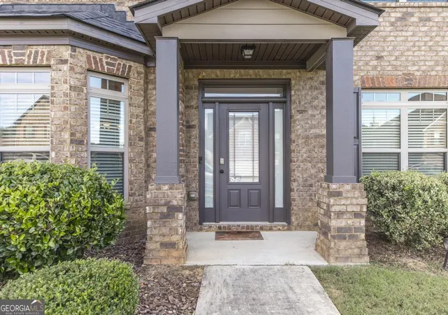 3rd image of 9814 Braxley Wy, Jonesboro, GA 30238 | MLS# 10800133
