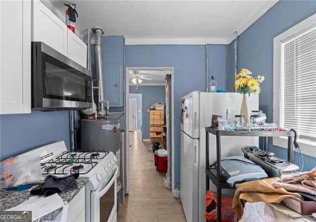 Listing Photo 2 - Condo for sale in building located at 797 Beryl St SW, Atlanta, GA 30310