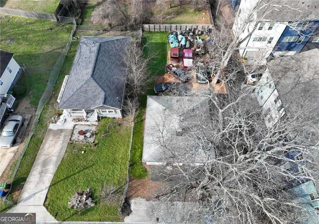 Listing Photo 4 - Condo for sale in building located at 797 Beryl St SW, Atlanta, GA 30310