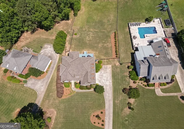 4th image of 302 Shady Valley Dr, Carrollton, GA 30116 | MLS# 10764388