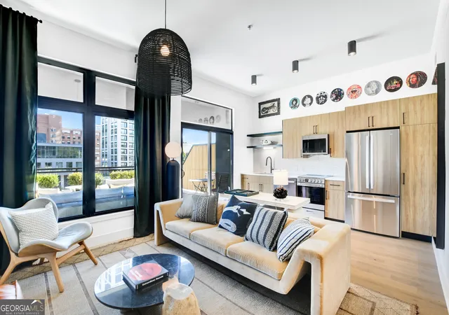 Photo 4 of Condo for sale at 567 Ponce De Leon Ave #412, Atlanta, GA 30308 | MLS# 10788231 | Listing updated on 2026-09-14