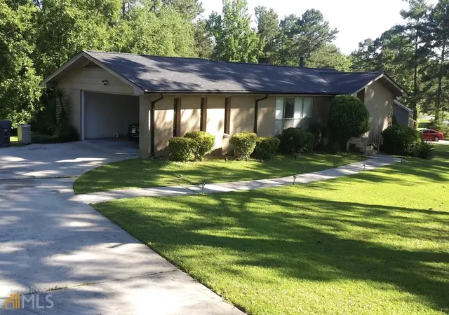 Photo 1 of Single family home for sale at 6900 Oswego Trl Sw, Riverdale, GA 30296 | MLS# 10804486 | Listing updated on 2026-09-04