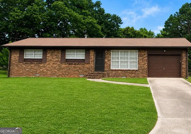 1st image of 1064 Meadowbrook Ln Nw, Conyers, GA 30012 | MLS# 10780611
