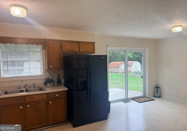 4th image of 1064 Meadowbrook Ln Nw, Conyers, GA 30012 | MLS# 10780611