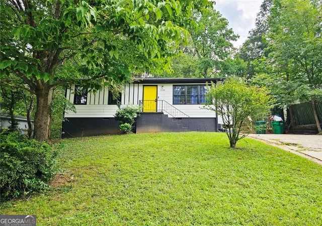 2nd image of 2096 Venesa Circle Circle, Austell, GA 30168 | MLS# 10821752