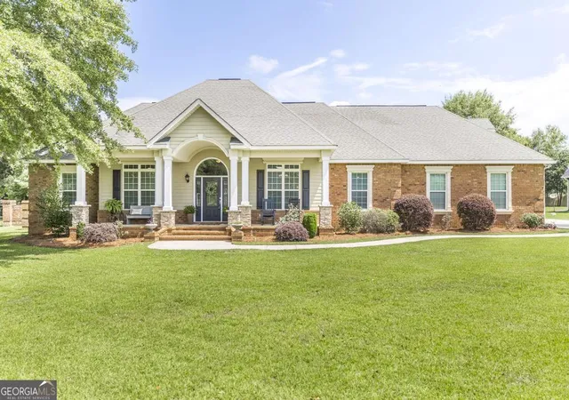 1st image of 202 Lowpoint Trl, Warner Robins, GA 31093 | MLS# 10810233
