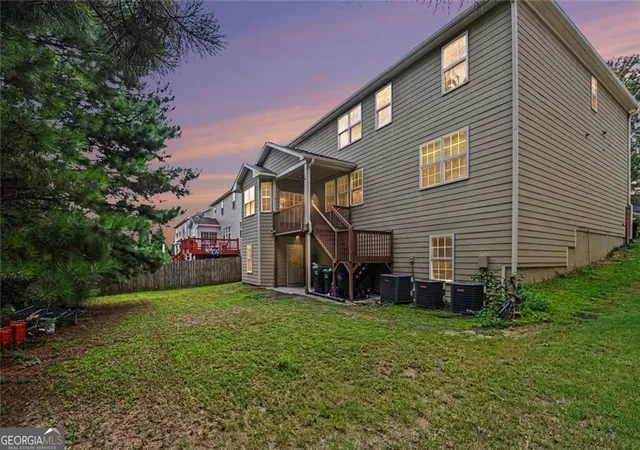 3rd image of 6195 Park Leaf Walk, Buford, GA 30518 | MLS# 10806679