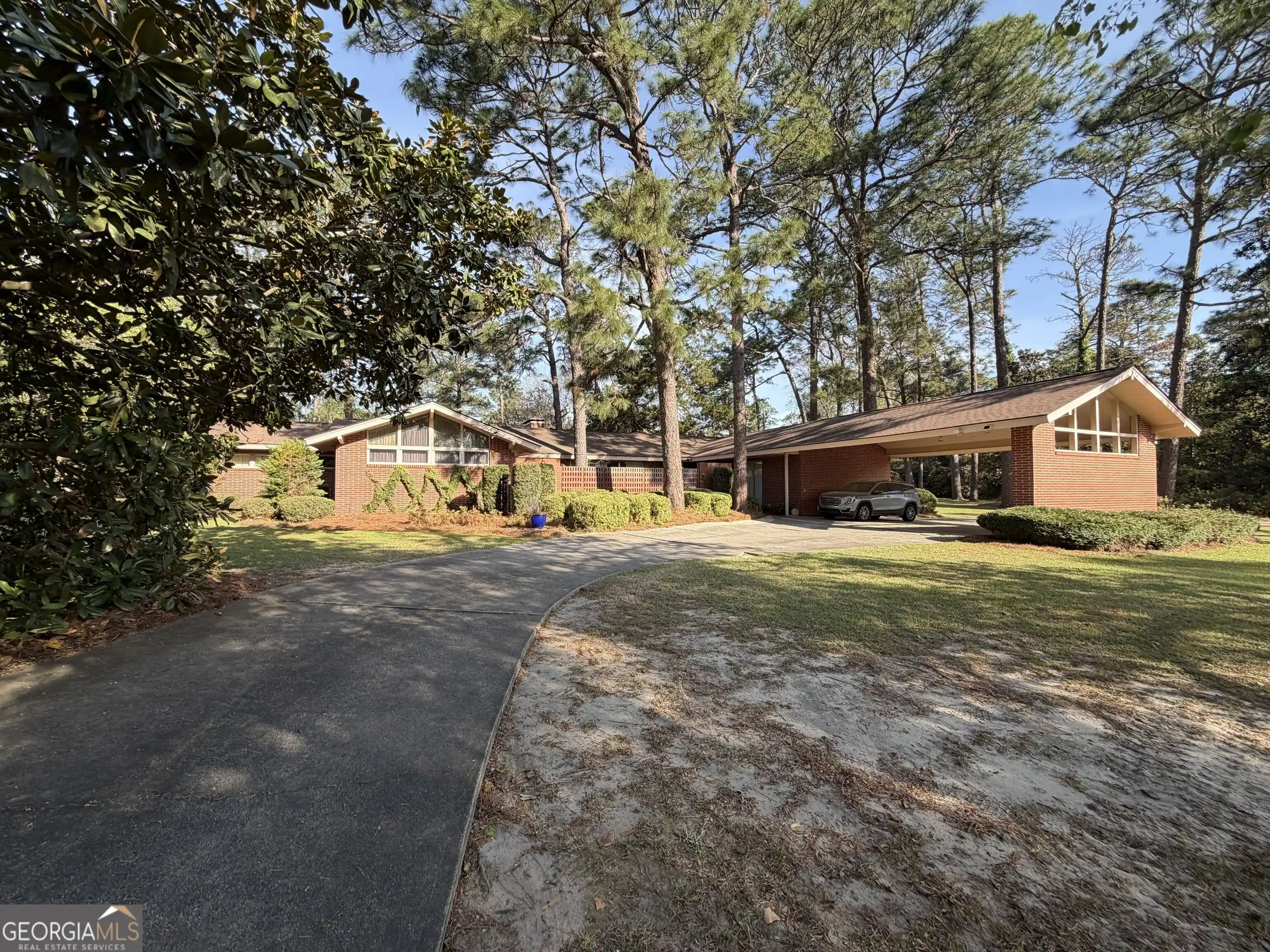 Single family home for sale at 908 8th Avenue, Eastman, GA 31023 | MLS# 10882109