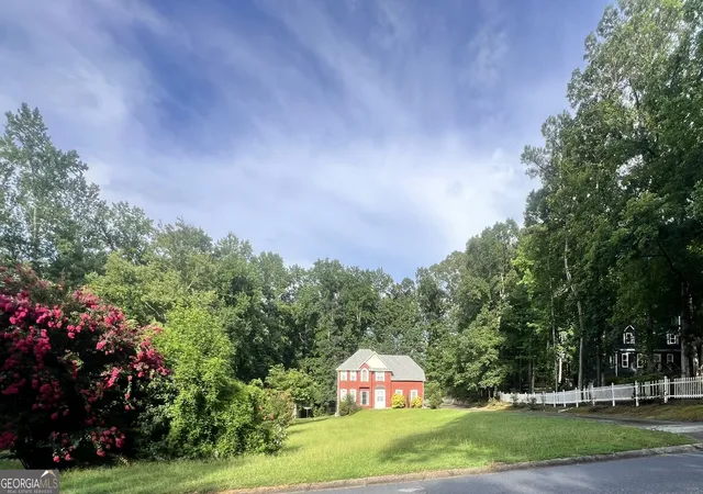 2nd image of 140 Little Creek Dr, Sharpsburg, GA 30277 | MLS# 10814110
