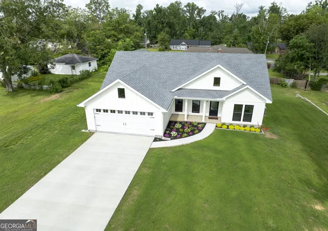 3rd image of 713B Clyde Blvd, Vidalia, GA 30474 | MLS# 10736801