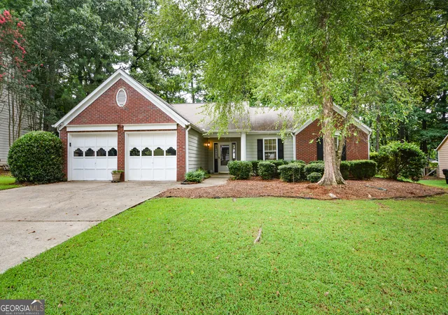 Photo 2 of Single family home for sale at 3554 Plum Creek Trl Nw, Kennesaw, GA 30152 | MLS# 10819669 | Listing updated on 2026-08-26
