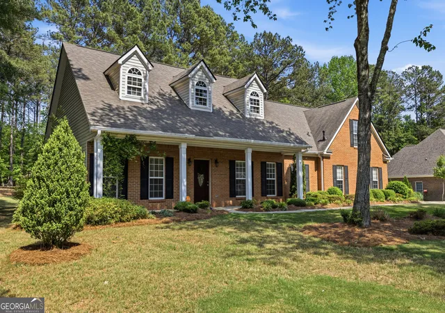 3rd image of 45 Hillsborough Ct, Sharpsburg, GA 30277 | MLS# 10739934