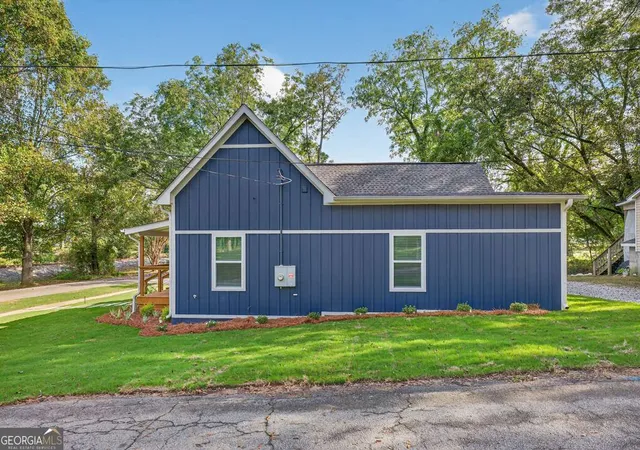 Photo 4 of Single family home for sale at 4217 Railroad St, Oakwood, GA 30566 | MLS# 10615458 | Listing updated on 2026-05-08