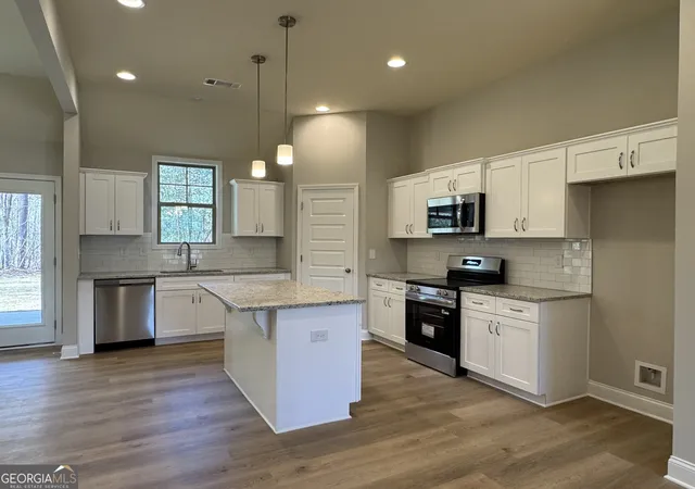 3rd image of 1107 Sage Dr, Griffin, GA 30224 | MLS# 10779849