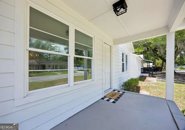 Photo 3 of Sale Pending at 804 P St, Brunswick, GA 31520 | MLS# 10815892 | Listing updated on 2026-09-18