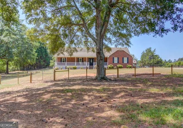 Photo 2 of Sale Pending at 2373 Whitney Rd, Monroe, GA 30655 | MLS# 10833482 | Listing updated on 2026-09-11