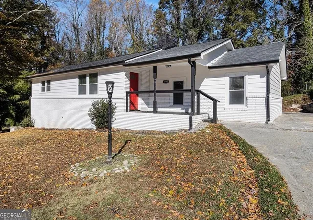 Photo 1 of Sale Pending at 3795 King Edward Trl Sw, Atlanta, GA 30331 | MLS# 10831789 | Listing updated on 2026-09-28