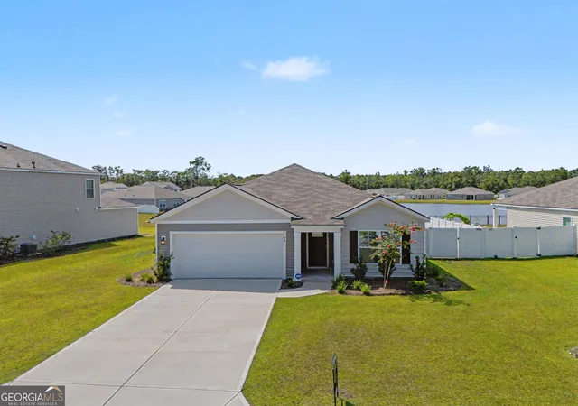 Photo 1 of Single family home for sale at 44 Autumn's Wood Dr, Brunswick, GA 31525 | MLS# 10829375 | Listing updated on 2026-09-03