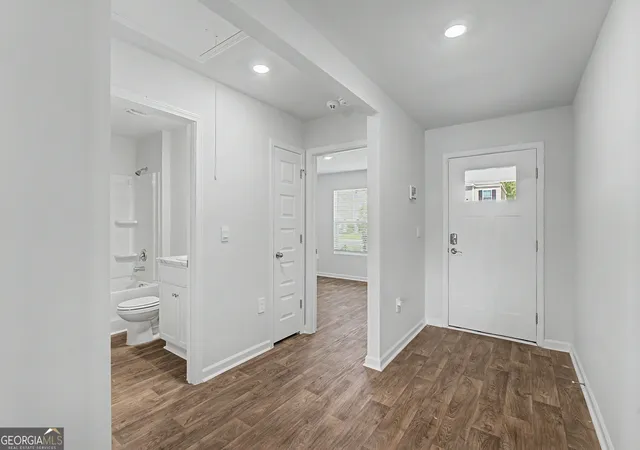 Photo 3 of Single family home for sale at 44 Autumn's Wood Dr, Brunswick, GA 31525 | MLS# 10829375 | Listing updated on 2026-09-03