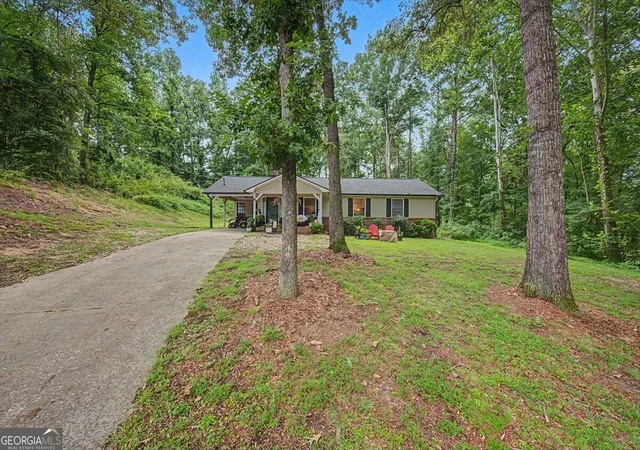 3rd image of 4 Shadowood Ct Se, Silver Creek, GA 30173 | MLS# 10822241