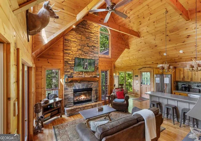 Photo 4 of Sale Pending at 98 Toccoa Overlook Dr, Blue Ridge, GA 30513 | MLS# 10765286 | Listing updated on 2026-09-10