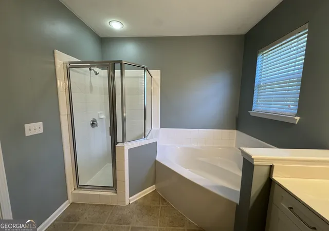 2nd image of 1219 Gates Mill Dr NW, Kennesaw, GA 30144