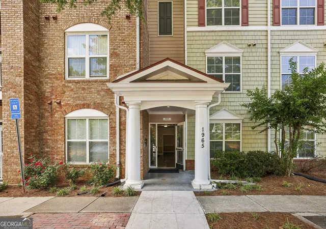 Homes for sale in Alpharetta, GA | 1965 Nocturne Dr #1308A, Alpharetta, GA 30009 | MLS# 10801923