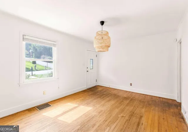 Photo 3 of Single family home for sale at 2510 Jewel St, East Point, GA 30344 | MLS# 10823490 | Listing updated on 2026-09-12