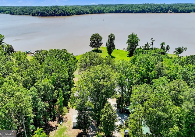 Homes for sale in Greensboro, GA | 1691 Arrowhead Road, Greensboro, GA 30642 | MLS# 10779142