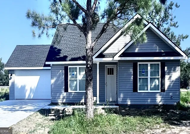 1st image of 61 Crestview Ln, Claxton, GA 30417 | MLS# 10829268