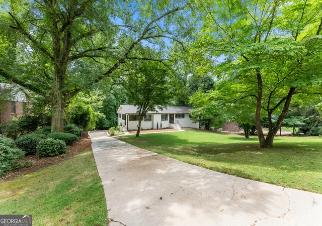Photo 2 of Single family home for sale at 599 Holly Dr, Gainesville, GA 30501 | MLS# 10801528 | Listing updated on 2026-08-23