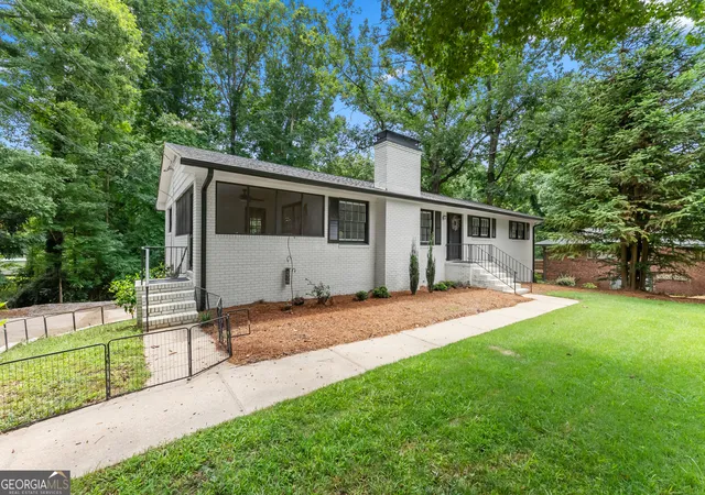 Photo 3 of Single family home for sale at 599 Holly Dr, Gainesville, GA 30501 | MLS# 10801528 | Listing updated on 2026-08-23