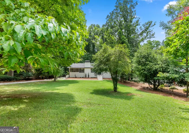 Photo 3 of Single family home for sale at 599 Holly Dr, Gainesville, GA 30501 | MLS# 10801528 | Listing updated on 2026-09-24