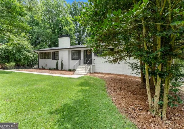 Photo 4 of Single family home for sale at 599 Holly Dr, Gainesville, GA 30501 | MLS# 10801528 | Listing updated on 2026-09-24