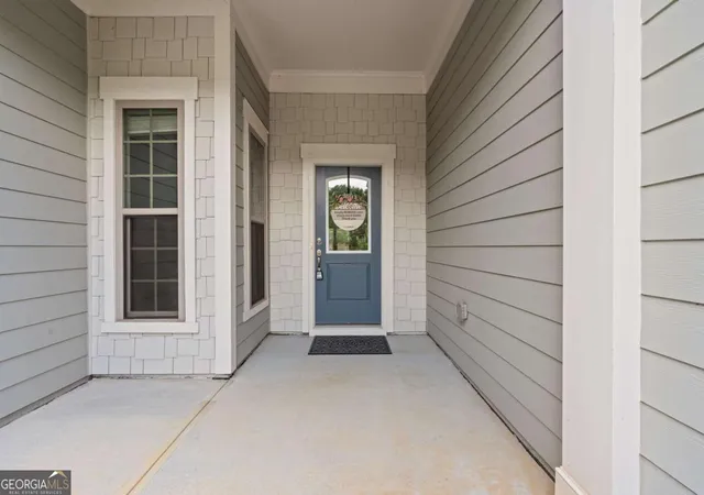 Photo 3 of Single family home for sale at 5625 Willow Springs Pl, Hoschton, GA 30548 | MLS# 10810382 | Listing updated on 2026-09-17