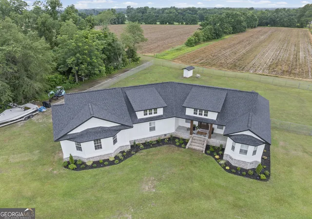 3rd image of 423 Cromer Rd, Tifton, GA 31793 | MLS# 10795550