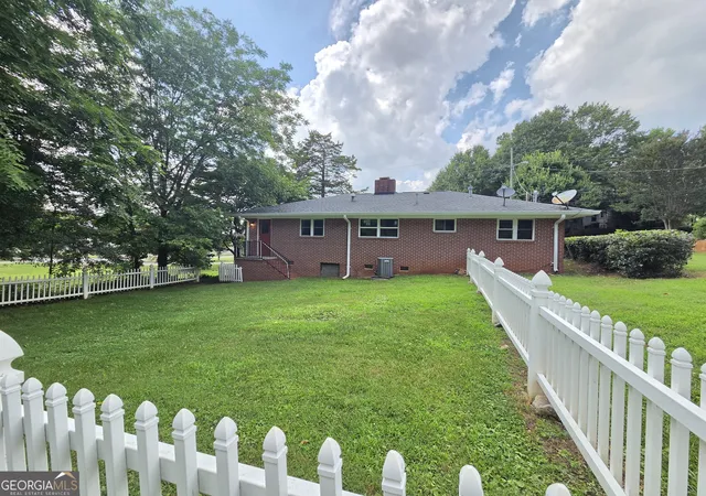 Homes for sale in Cornelia, GA | 372 Foreacre St, Cornelia, GA 30531 | MLS# 10799092