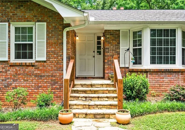 Photo 2 of Single family home for sale at 2690 Hideaway Hills Ln Sw, Powder Springs, GA 30127 | MLS# 10827256 | Listing updated on 2026-08-31