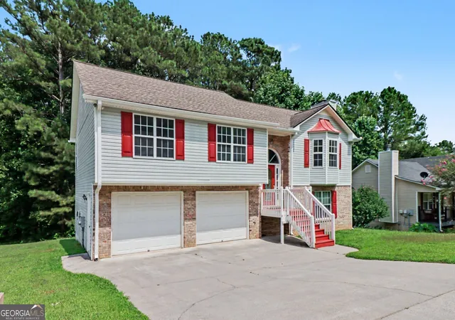 2nd image of 18 Broadlands Dr, White, GA 30184 | MLS# 10814493