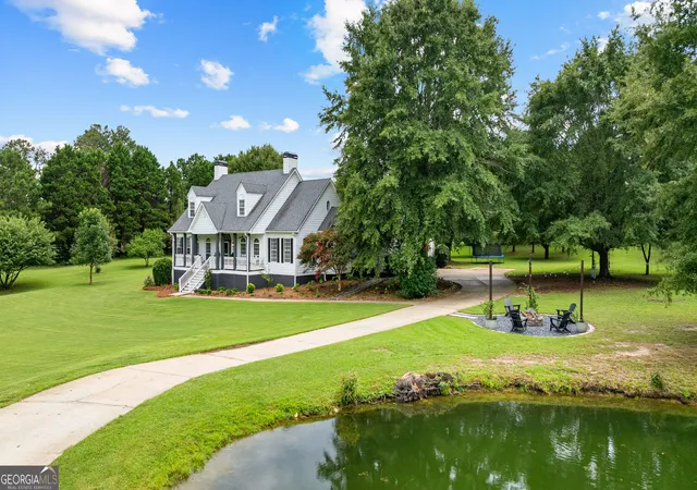 2nd image of 10 Highland Park Dr, Sharpsburg, GA 30277 | MLS# 10819943