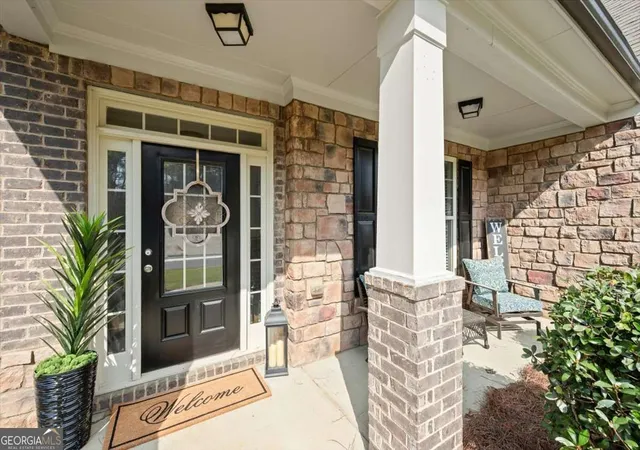 Photo 2 of Single family home for sale at 5472 Heatherbrooke Dr NW, Acworth, GA 30101 | MLS# 10717107 | Listing updated on 2026-08-09