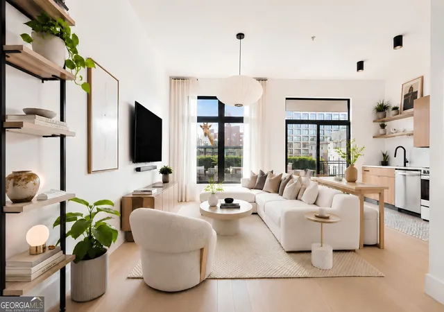 Photo 2 of Condo for sale at 567 Ponce De Leon Ave #421, Atlanta, GA 30308 | MLS# 10828285 | Listing updated on 2026-09-14