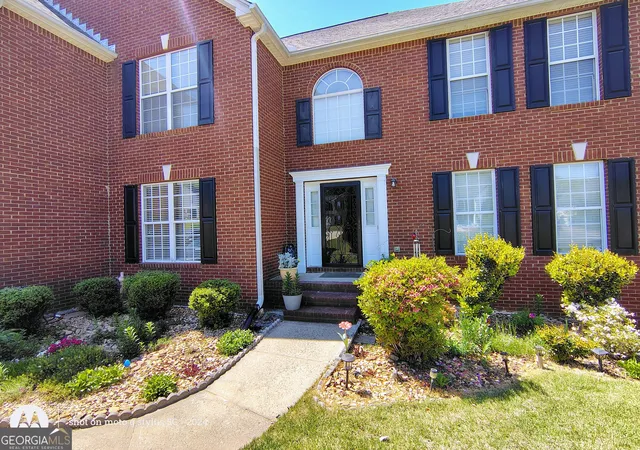 Photo 4 of Single family home for sale at 635 Paper Crk Dr, Lawrenceville, GA 30046 | MLS# 10806059 | Listing updated on 2026-07-29
