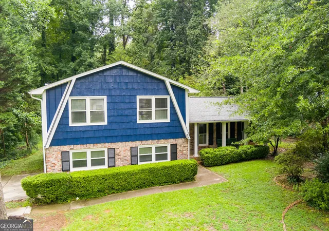 Photo 3 of Single family home for sale at 245 Pinetree Dr, Marietta, GA 30068 | MLS# 10805698 | Listing updated on 2026-09-09
