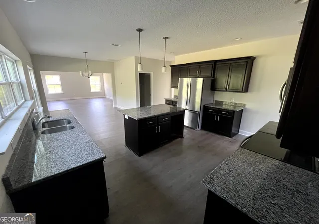 Photo 3 of Single family home for sale at 284 Thorp Cir, Hinesville, GA 31313 | MLS# 10824444 | Listing updated on 2026-08-26